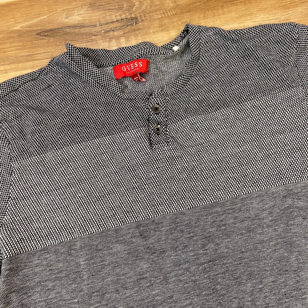 Guess Henley Shirt Mens L Grey Colorblock Textured Knit Slim Fit Casual Modern